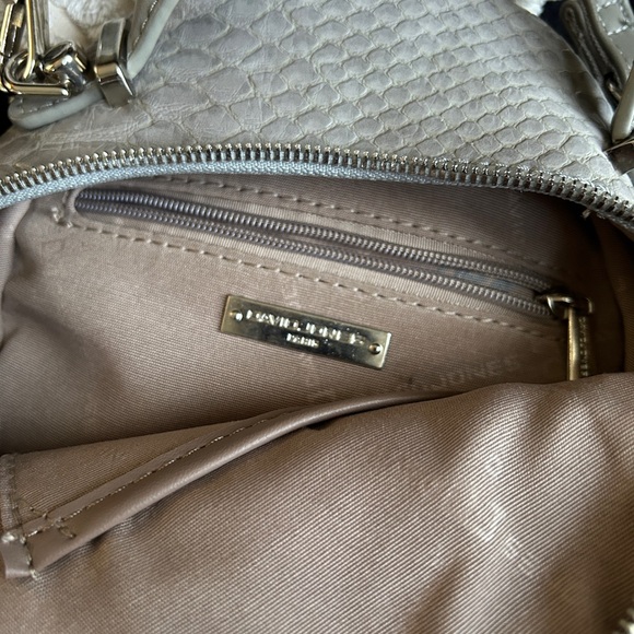 Small grey backpack - Picture 2 of 8